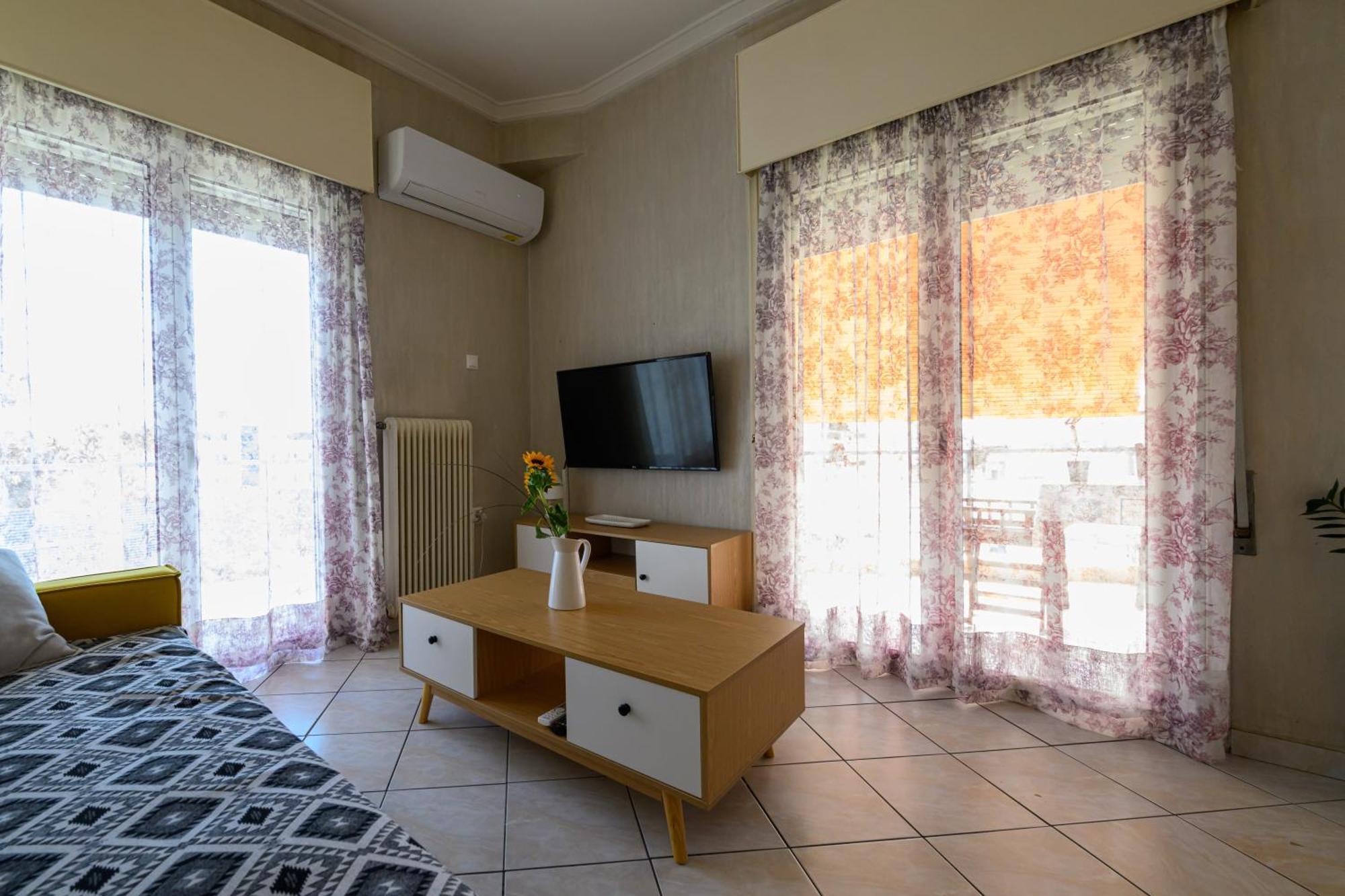 Roubini 52 Apartment Kalamata Exterior foto